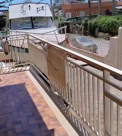 Mare アパート